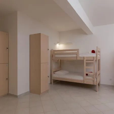 Free Bird (adults Only) Hostel