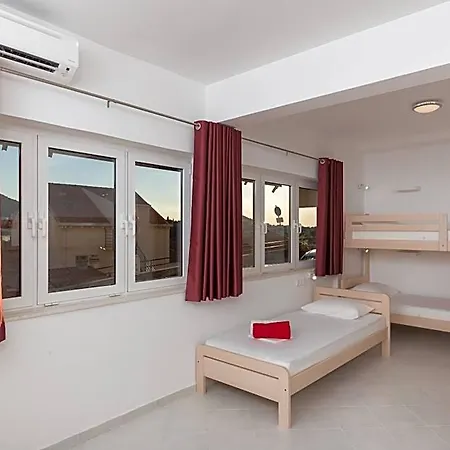 Albergue Free Bird (adults Only)