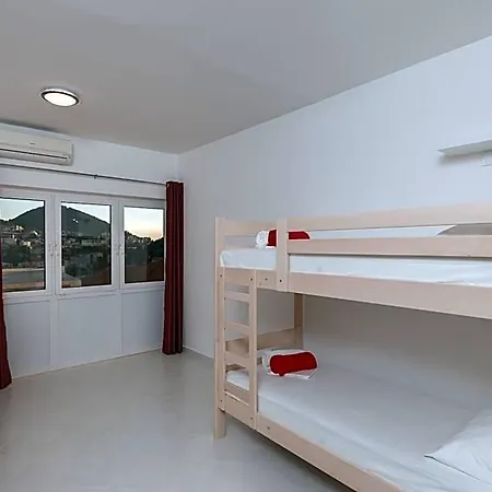 Free Bird (adults Only) Hostel