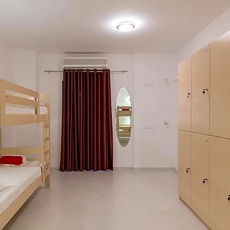 Hostel Free Bird (adults Only)
