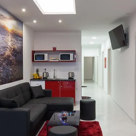 Free Bird (adults Only) 호스텔