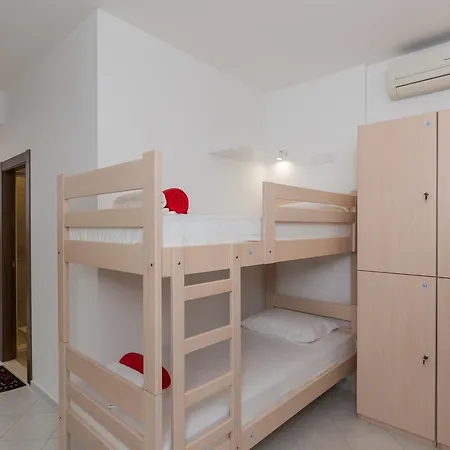 Hostel Free Bird (adults Only) *