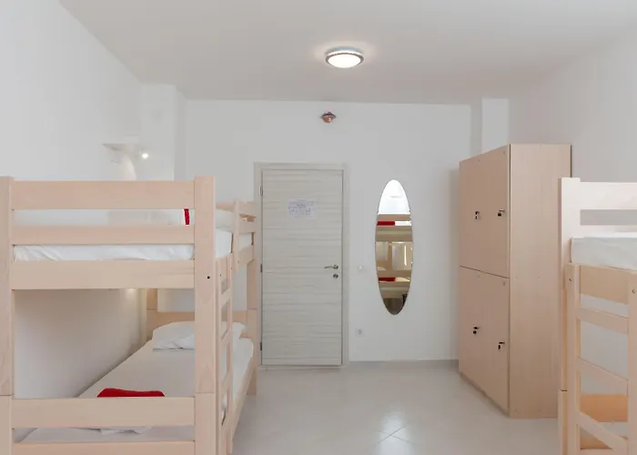 Free Bird (adults Only) * Dubrovnik