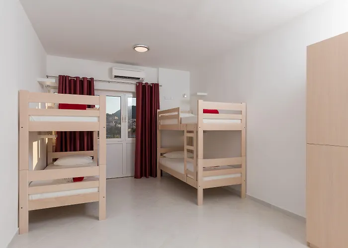 Free Bird (adults Only) Dubrovnik