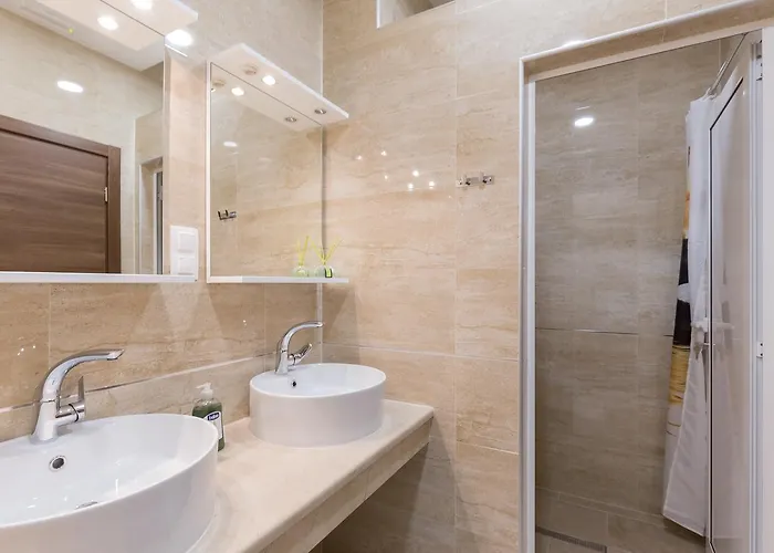 Free Bird (adults Only) *